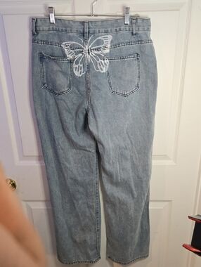 Light Wash Women's Jeans with White Butterfly Detail